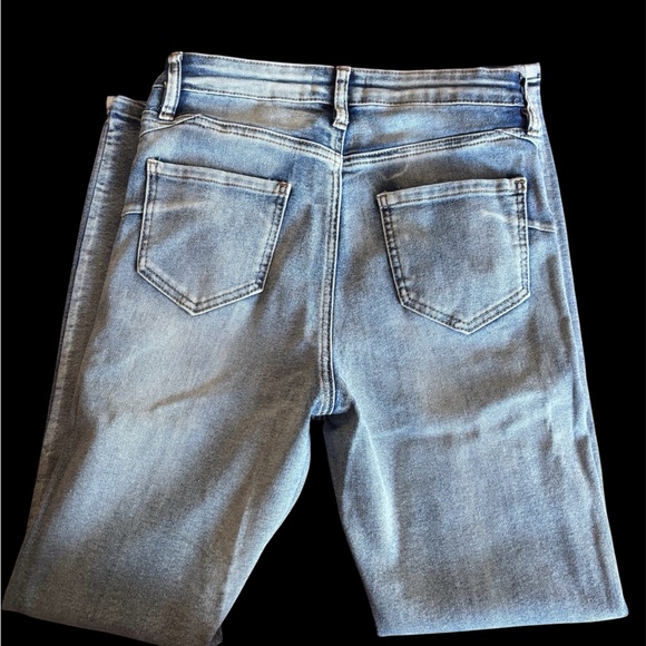 High Rise Light Blue Jeans - Picture 3 of 7